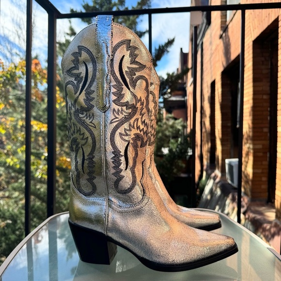 New Jeffrey Campbell Dagget Boots Western Heeled Cowboy Silver Black Womens 8 - Picture 4 of 14